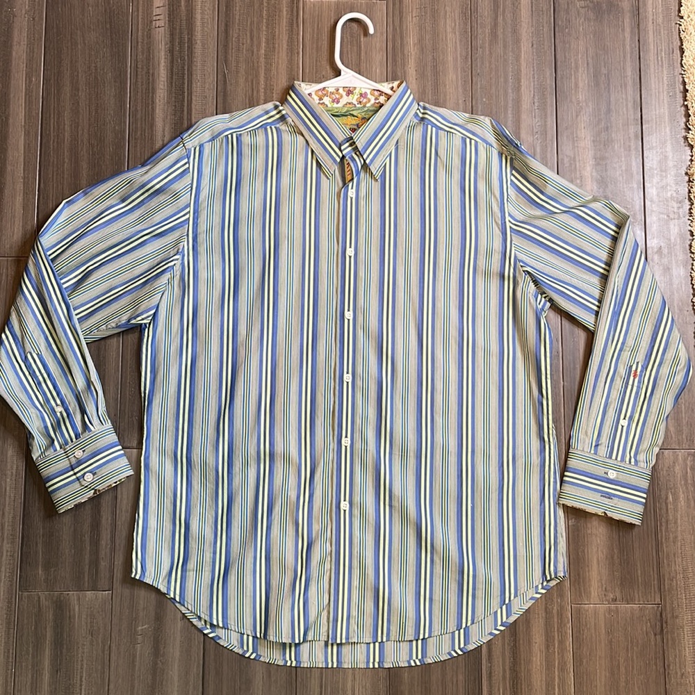 39 Robert Graham Striped Button Down Shirt